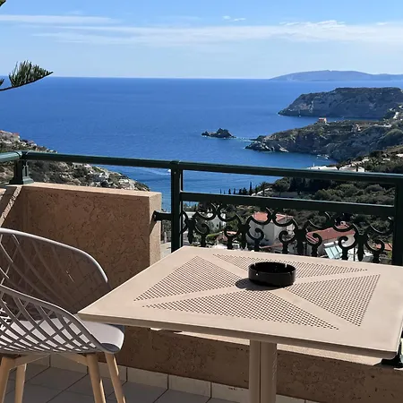 Golden View